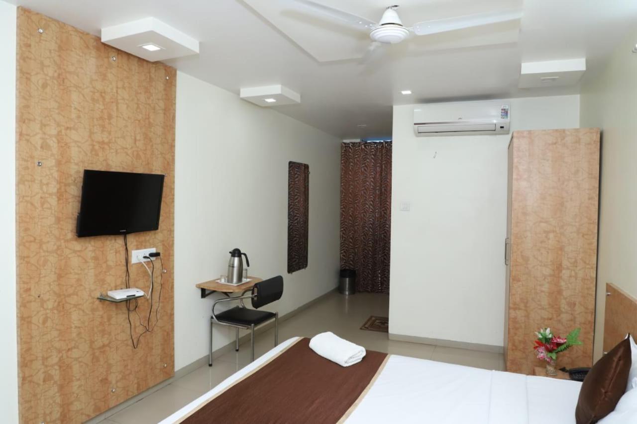 Hotel Ankit Residency Jabalpur Exterior photo